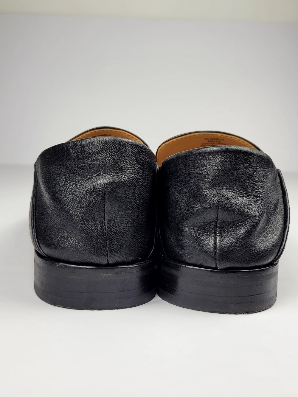 Women Vince Camuto Black Leather Loafers Size 9M Slip On Flats - Picture 4 of 6